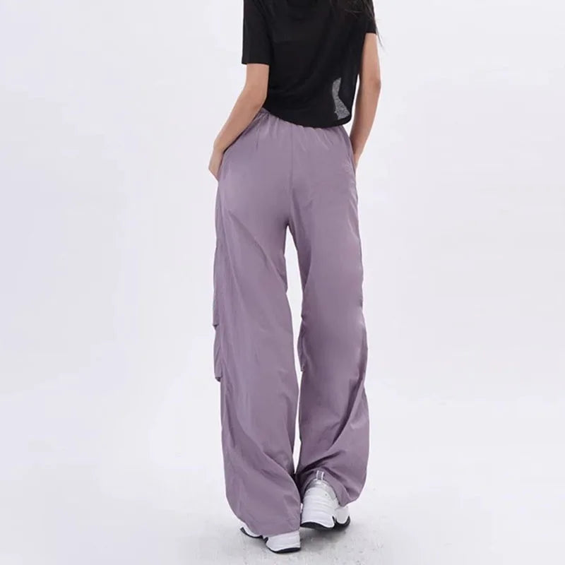 Damen Oversized Trainerhose im Streetwear-Stil (5)