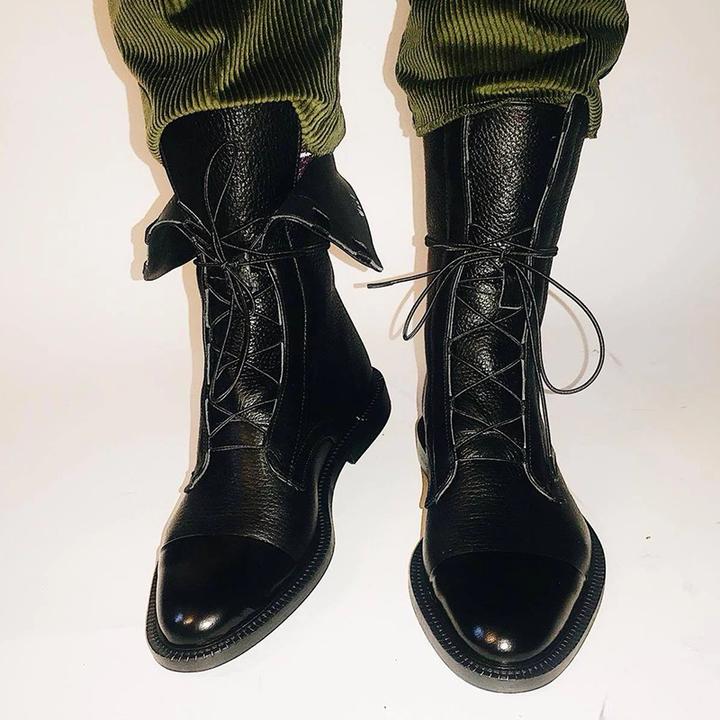 Damen Schnürstiefeletten im strukturierten Look (9)
