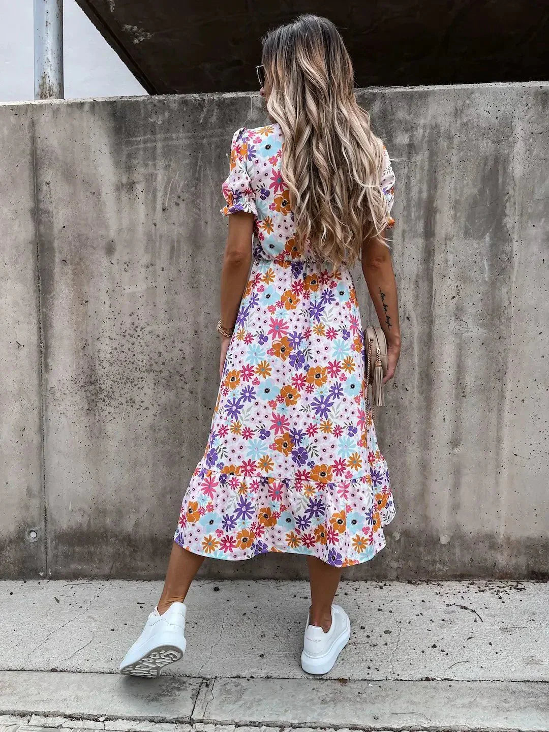 Damen Sommerkleid mit Blumenmuster in Maxi-Länge in Lila 3
