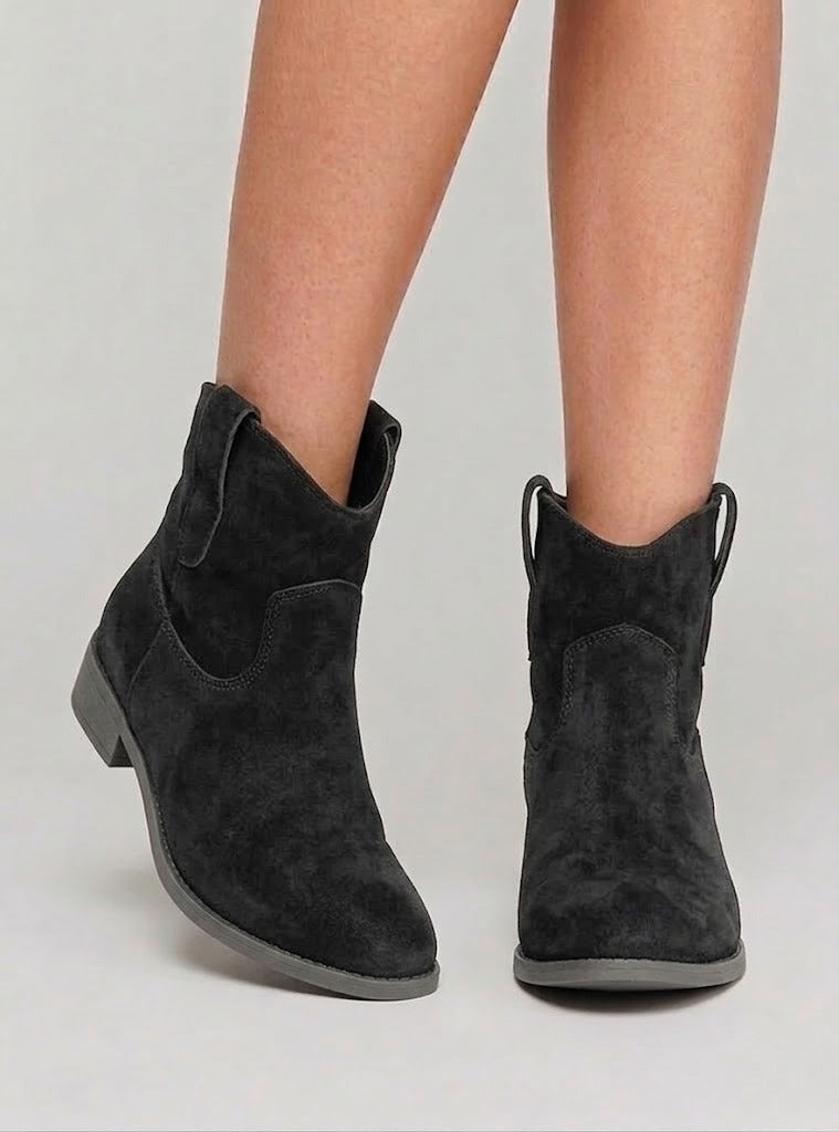 Damen Stiefeletten im modernen Ranchstil in Schwarz