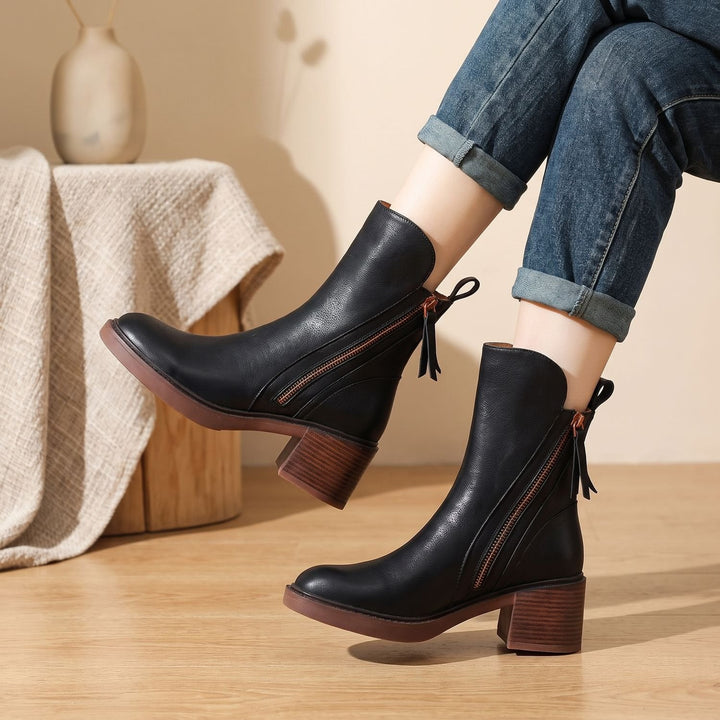 Damen Stiefeletten mit Blockabsatz aus Leder in Schwarz