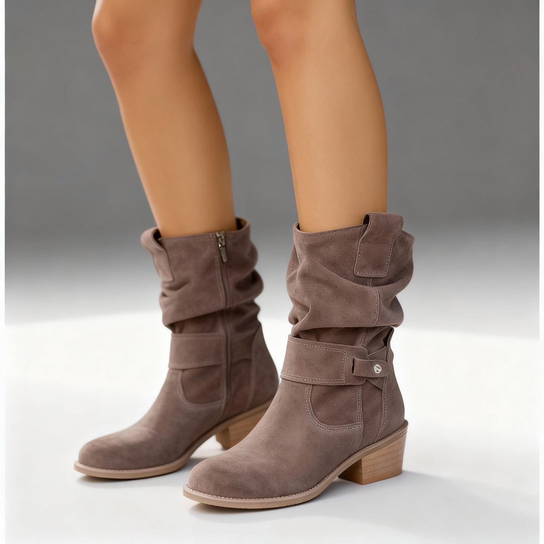 Damen Stiefeletten mit Wildleder und geraffeltem Schaft in Alabaster Beige