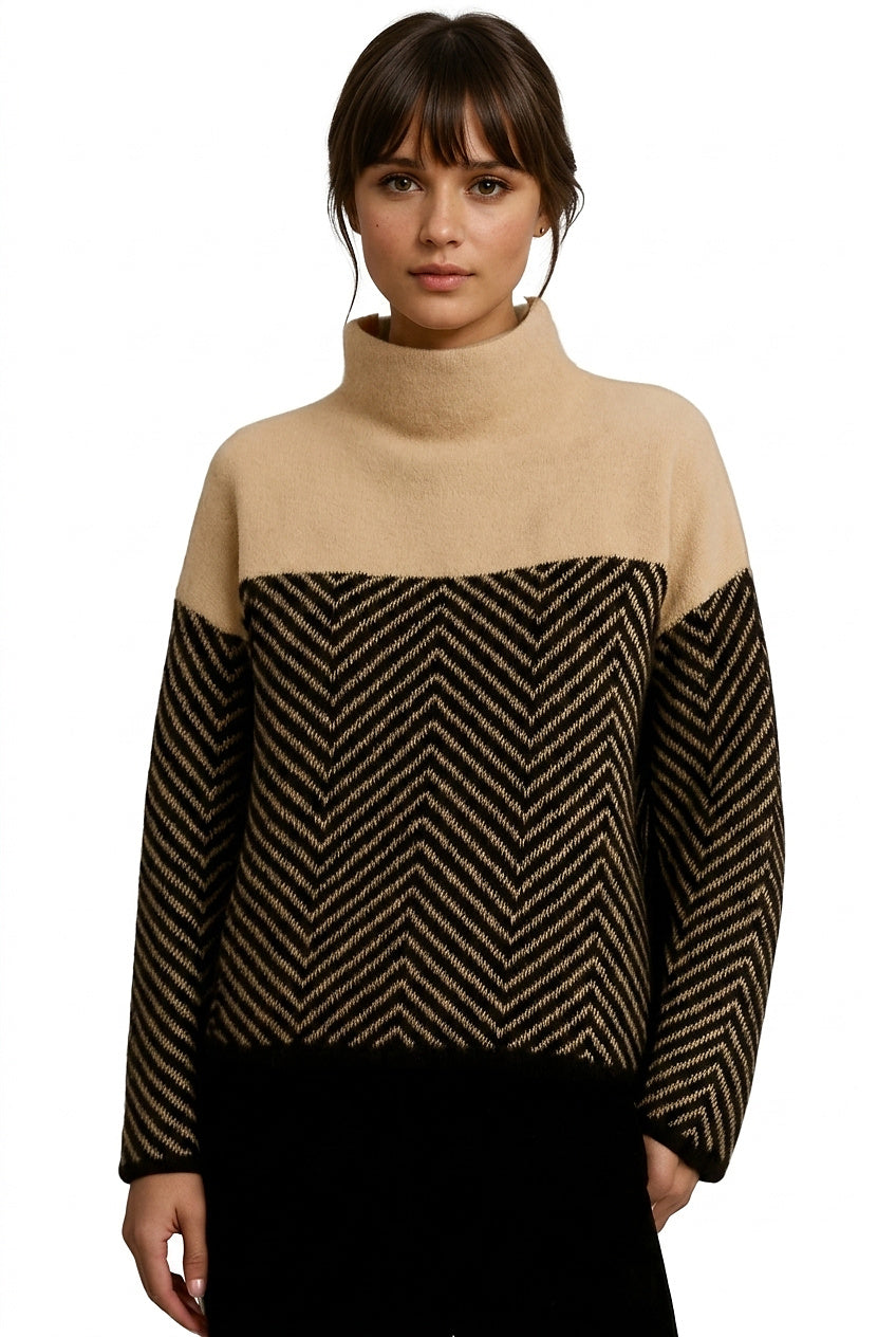 Damen Strickjacke im klassischen Chevron-Muster in Beige