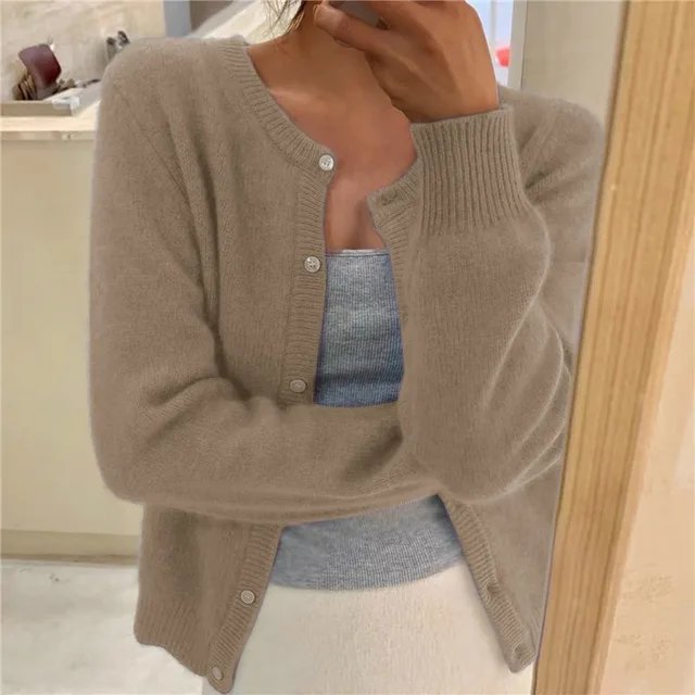 Damen Strickjacke im Relaxed-Fit für den Alltag in Khaki