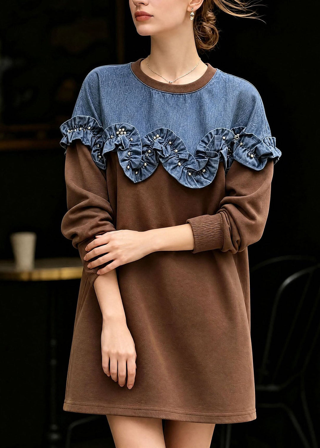 Damen Strickjacke im Rüschen-Stil in Braun 4