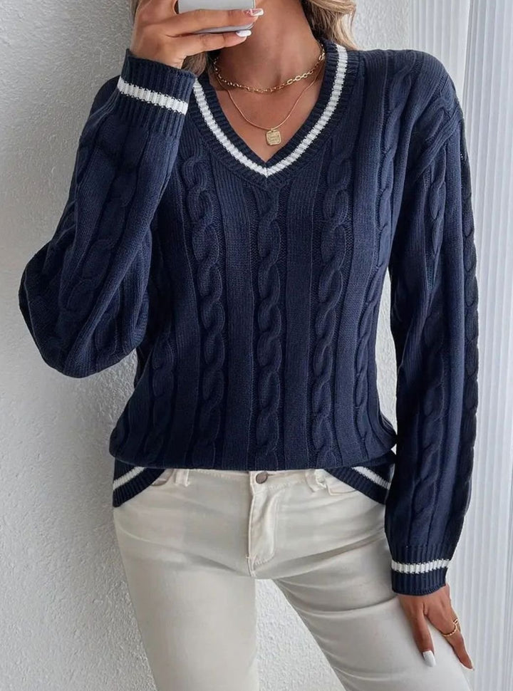 Damen Strickjacke im Zopfmuster mit Langärmeln in Marineblau