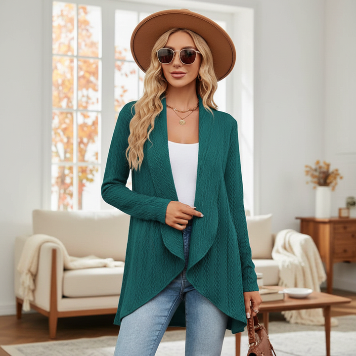 Damen Strickjacke in Hüftlänge mit lässiger Eleganz