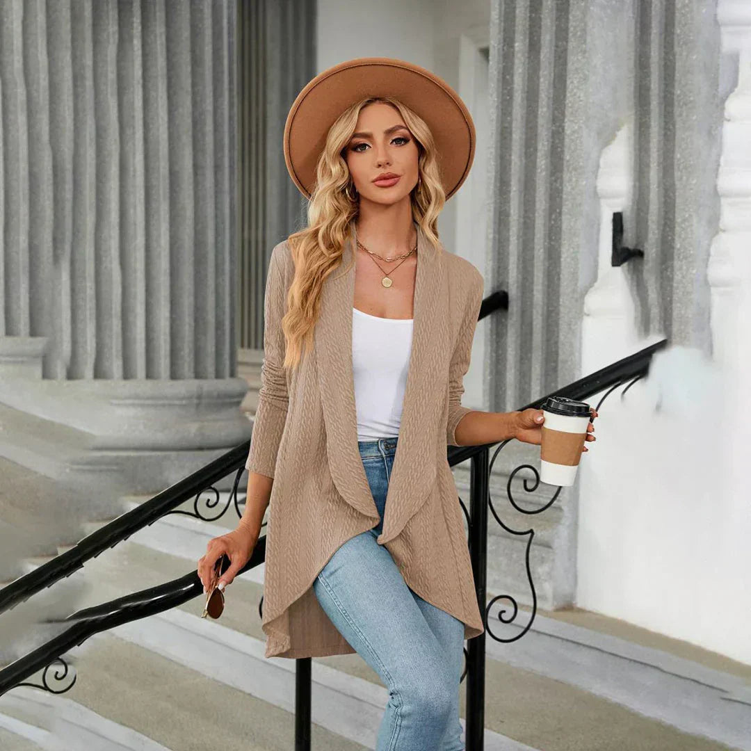 Damen Strickjacke in Hüftlänge mit lässiger Eleganz (19)
