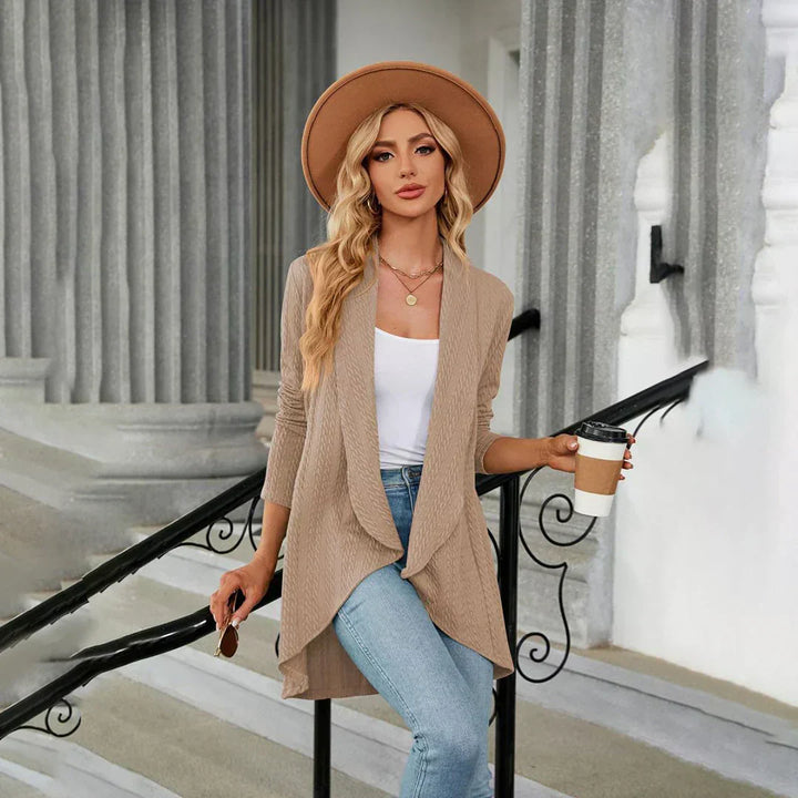 Damen Strickjacke in Hüftlänge mit lässiger Eleganz (19)