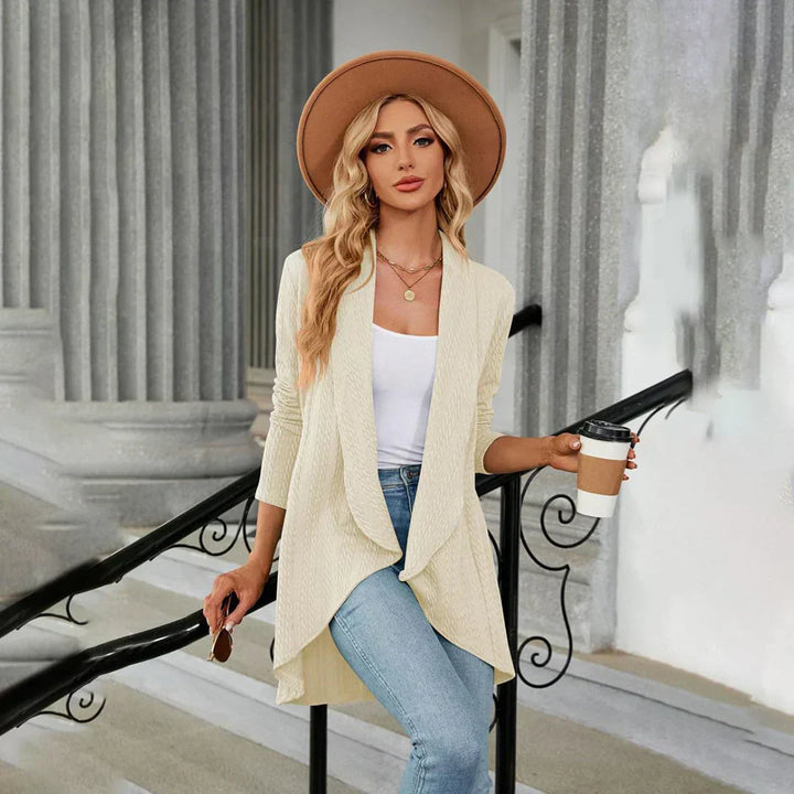Damen Strickjacke in Hüftlänge mit lässiger Eleganz (8)