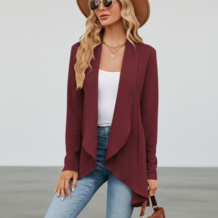 Damen Strickjacke in Hüftlänge mit lässiger Eleganz in Rot