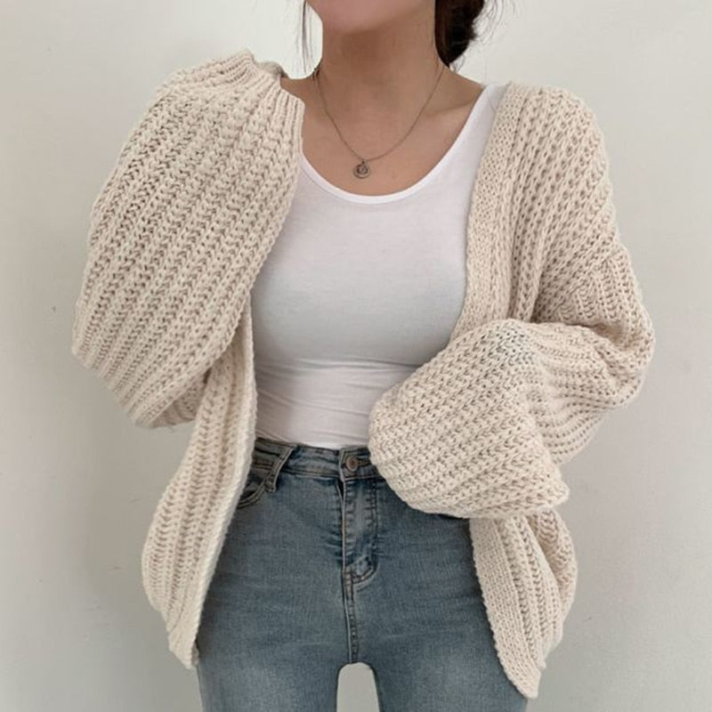 Damen Strickjacke in lässiger Passform für Herbst in Weiß