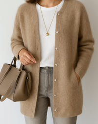 Carla | Damen Strickjacke Midilänge mit Knopfleiste