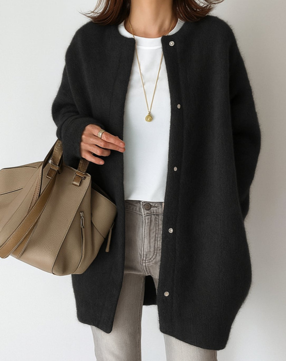 Damen Strickjacke Midilänge mit Knopfleiste in Schwarz