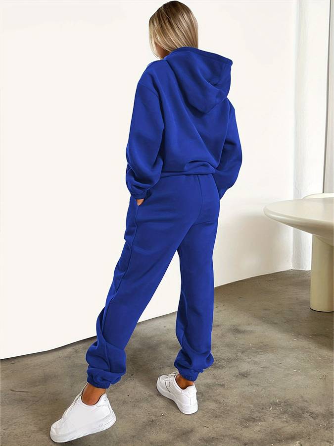 Damen Strickjacke mit Jogginghose im Freizeitstil (3)