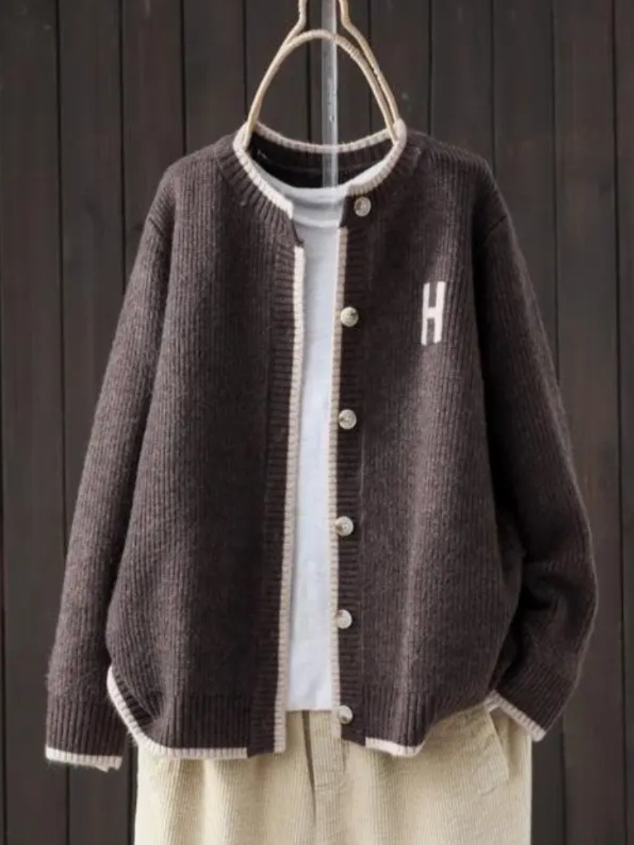 Damen Strickjacke Oversized für den Herbst in Dunkelbraun