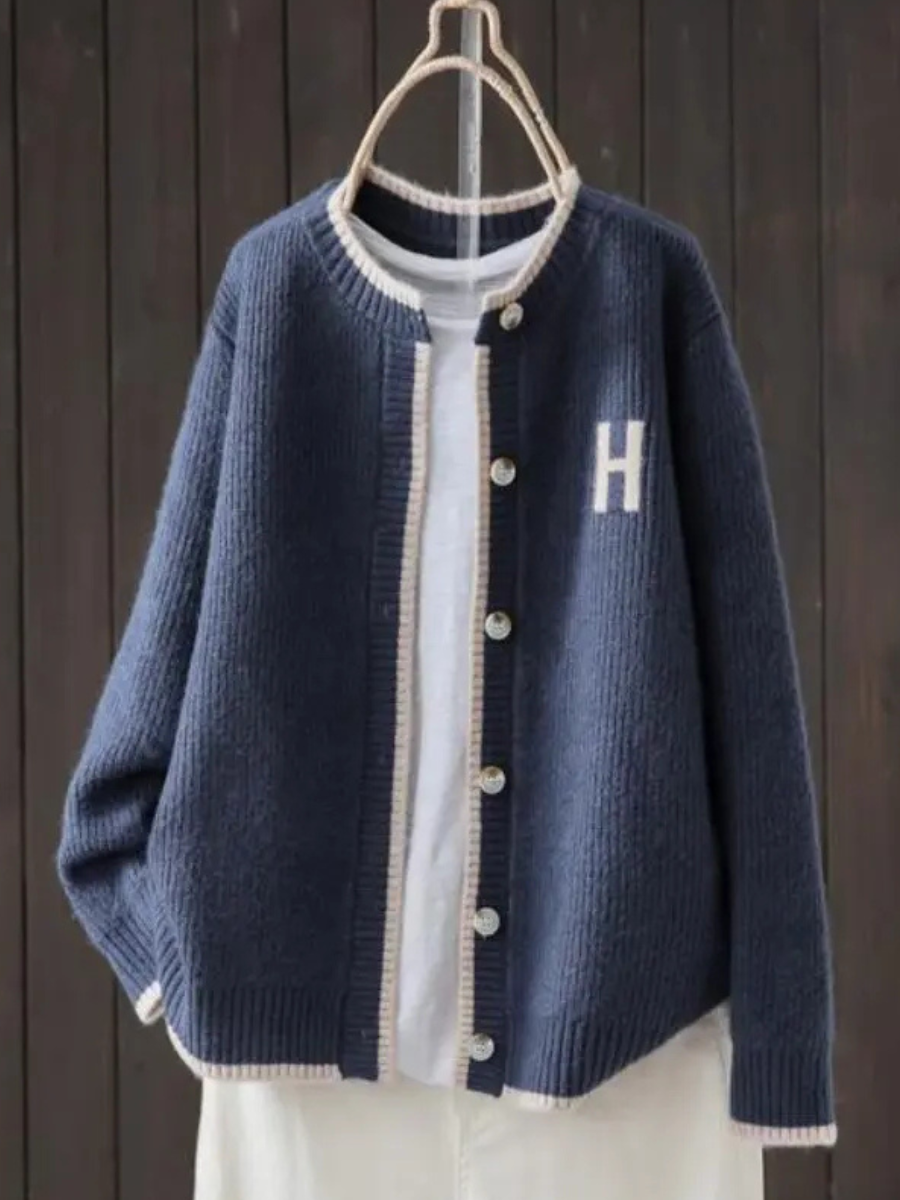 Damen Strickjacke Oversized für den Herbst in Marineblau
