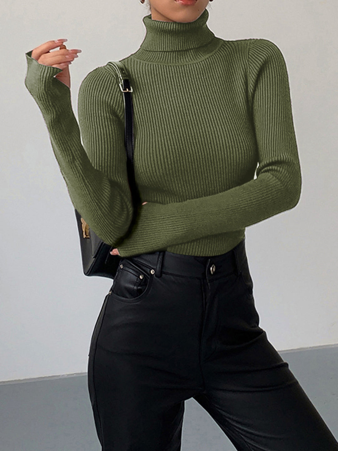 Damen Strickjacke Rollkragen Slim Minimaldesign für Winter in Grün