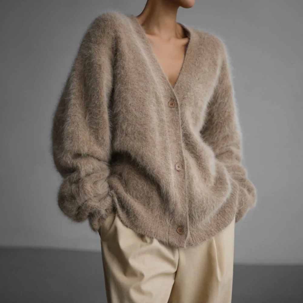 Damen Strickjacke weit geschnitten flauschig in Braun 1