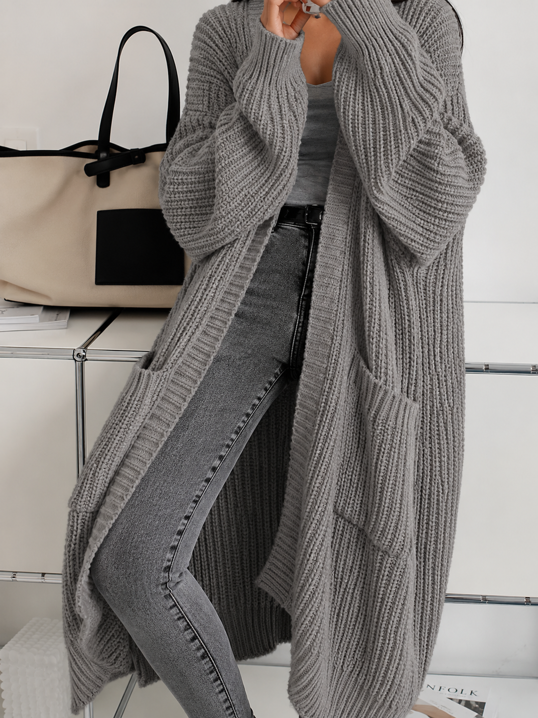 Damen Strickjacke zum Schichten im Oversize-Schnitt in Grau