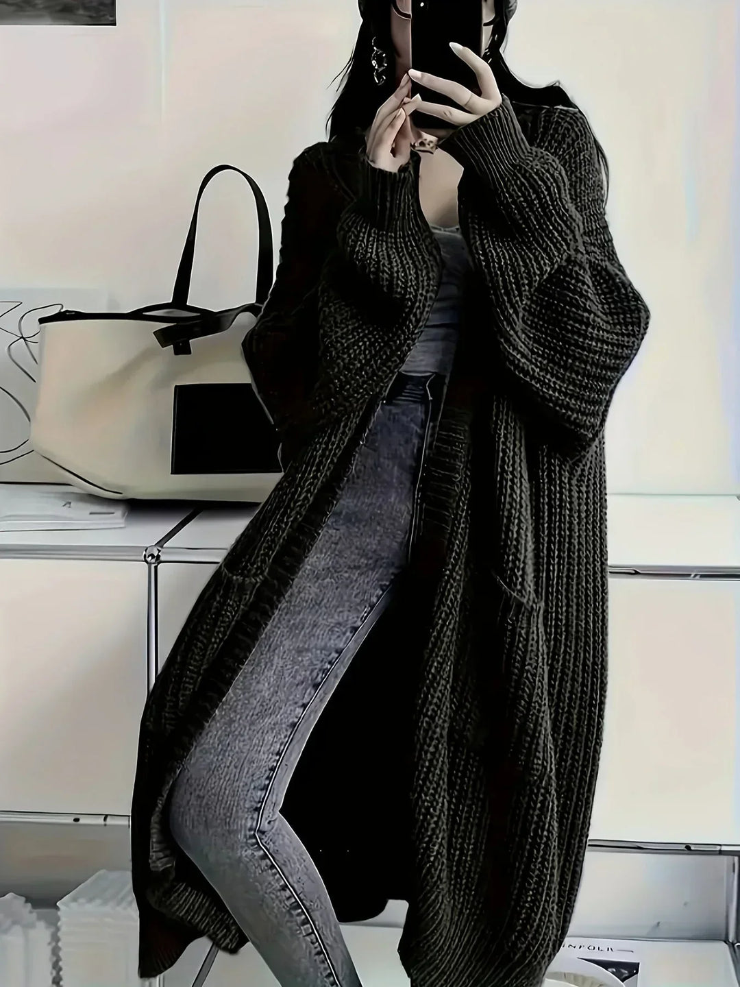 Damen Strickjacke zum Schichten im Oversize-Schnitt in Schwarz