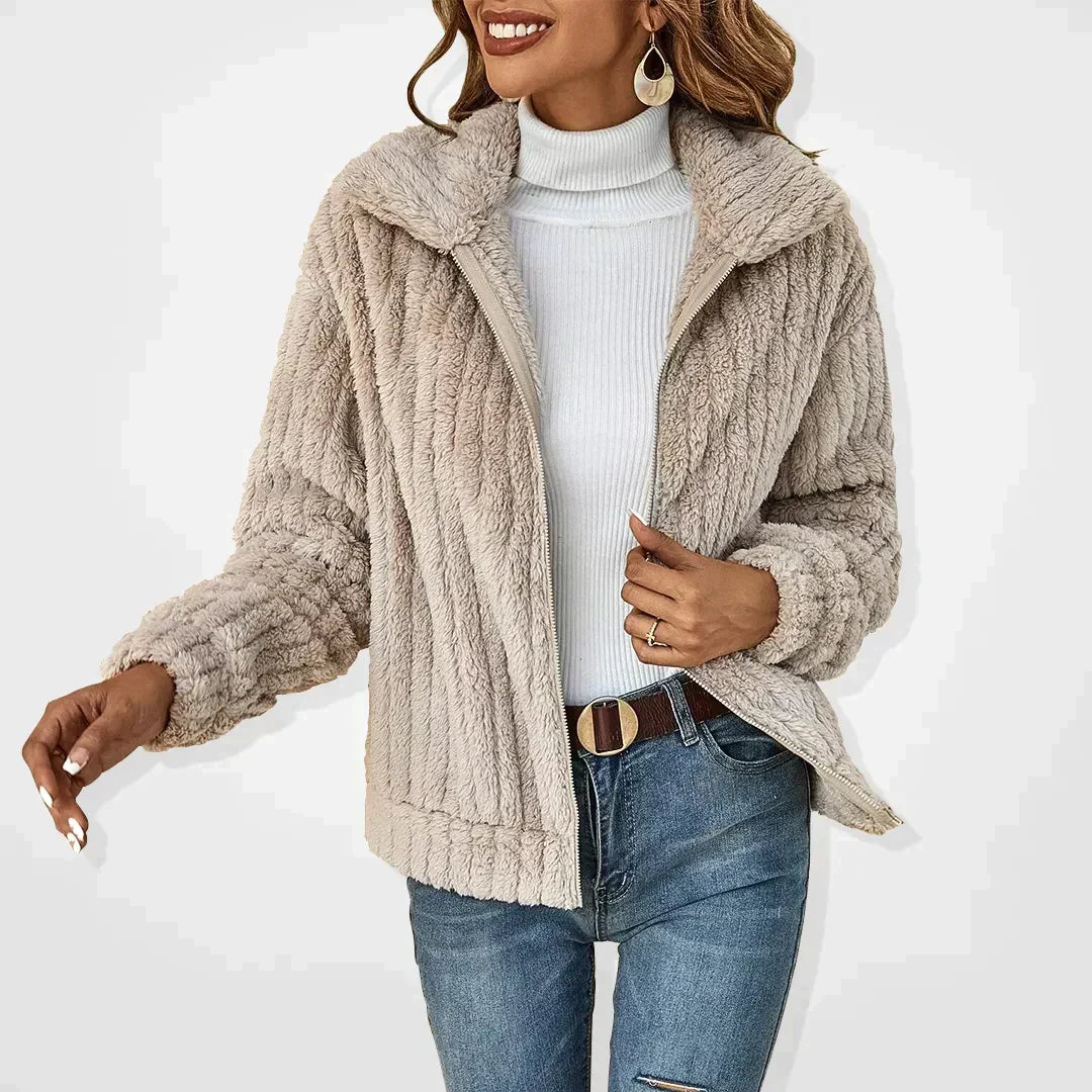 Damen Strickjacke zum Schichten und Kombinieren in Aprikose
