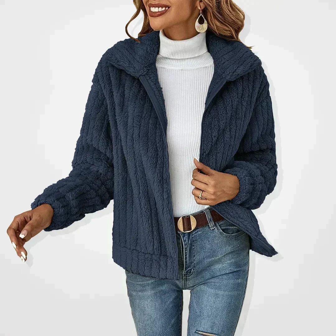 Damen Strickjacke zum Überziehen für kühle Tage in Marineblau