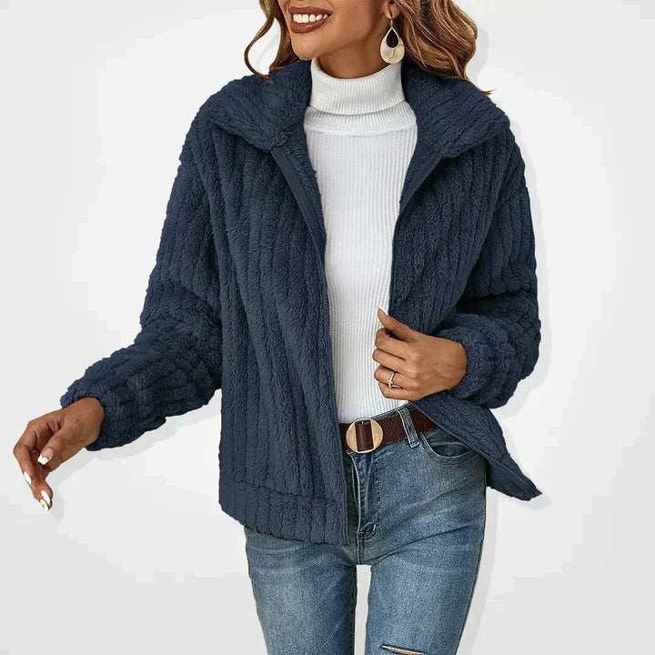 Damen Strickjacke zum Überziehen für kühle Tage in Marineblau