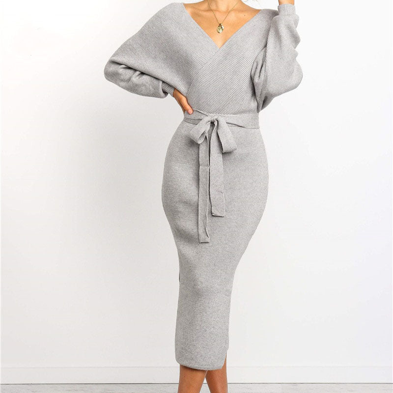 Damen Strickkleid elegant figurbetont für Herbsttage in Grau