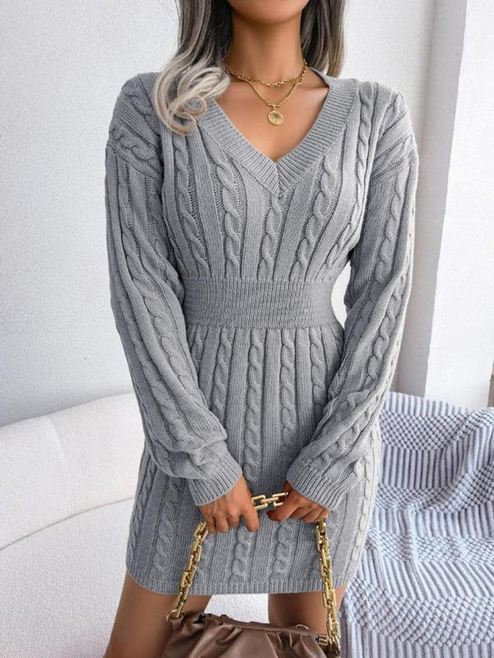 Damen Strickkleid für Hochzeitsgäste im Herbst in Grau