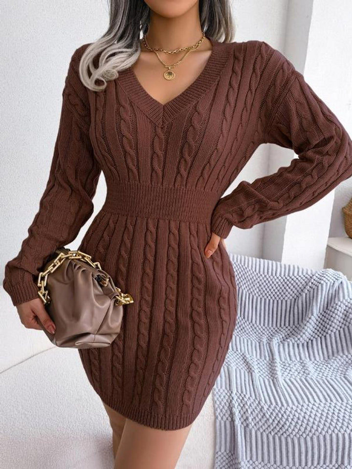 Damen Strickkleid für Hochzeitsgäste im Herbst in Kaffeebraun