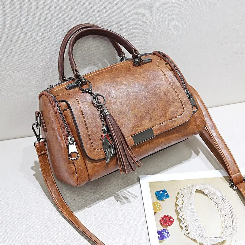 Damen Tasche im femininen Vintage-Stil (5)
