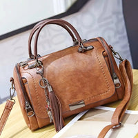 Pauline | Damen Tasche im femininen Vintage-Stil