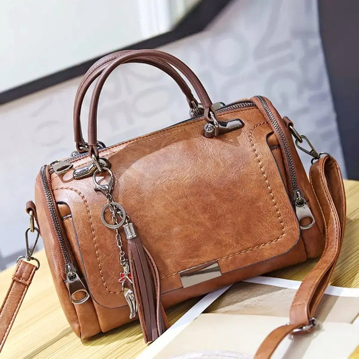 Damen Tasche im femininen Vintage-Stil in Braun
