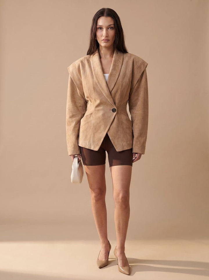 Damen Trenchcoat mit Wickelschnitt aus Kunstwild in Hellbraun