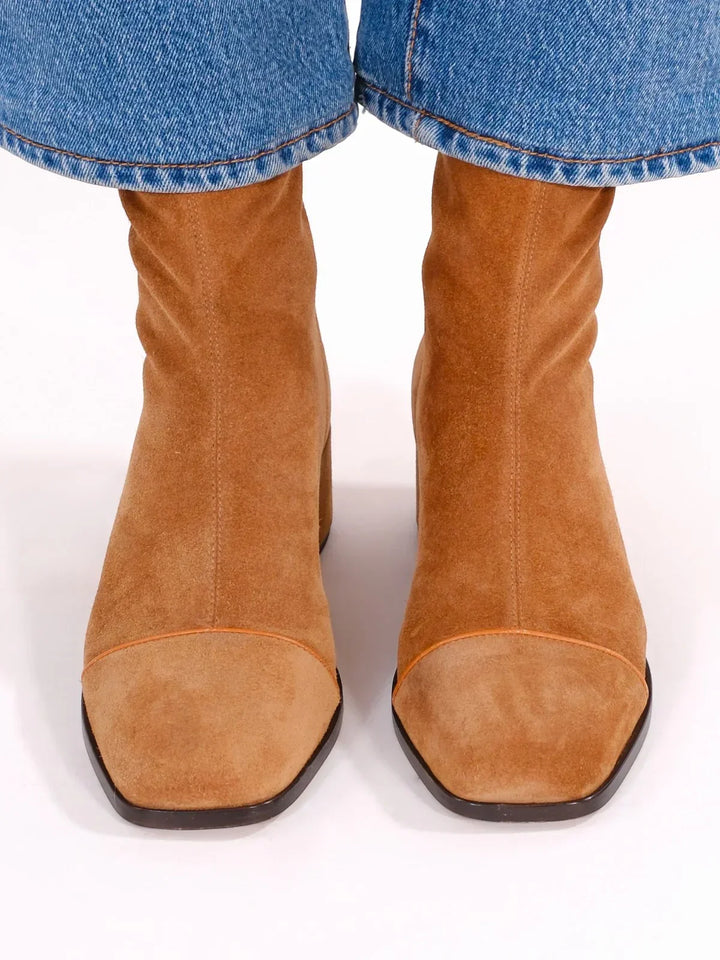 Damen Wildleder Stiefeletten zum Kombinieren (3)