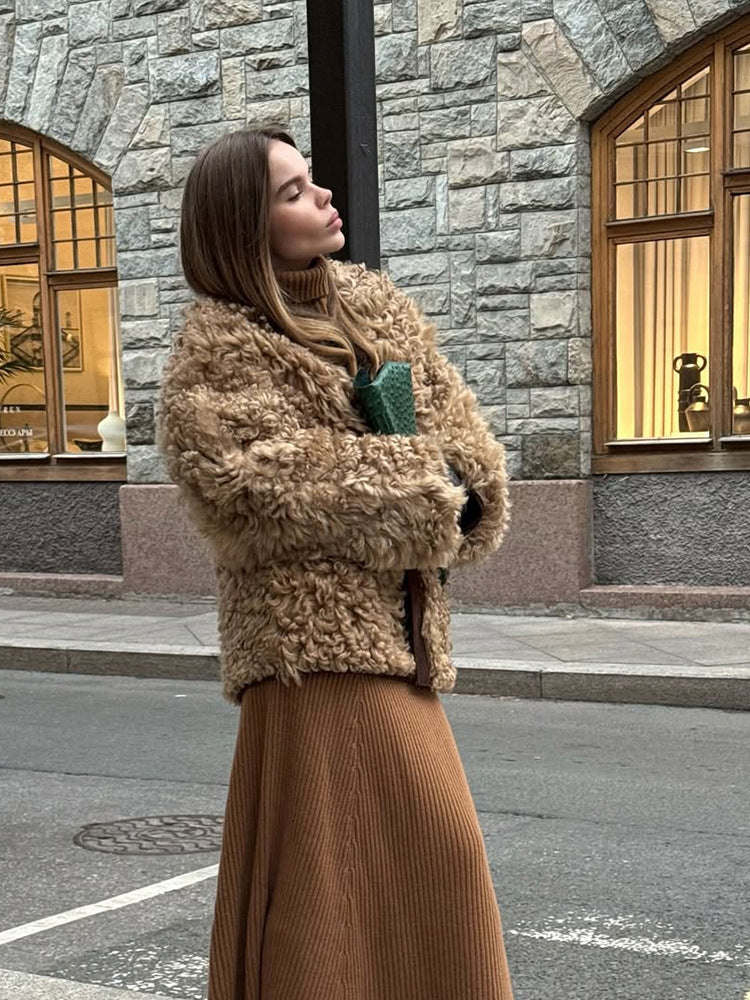 Damen Winterjacke aus Kunstfell mit Oversize-Passform in Khaki