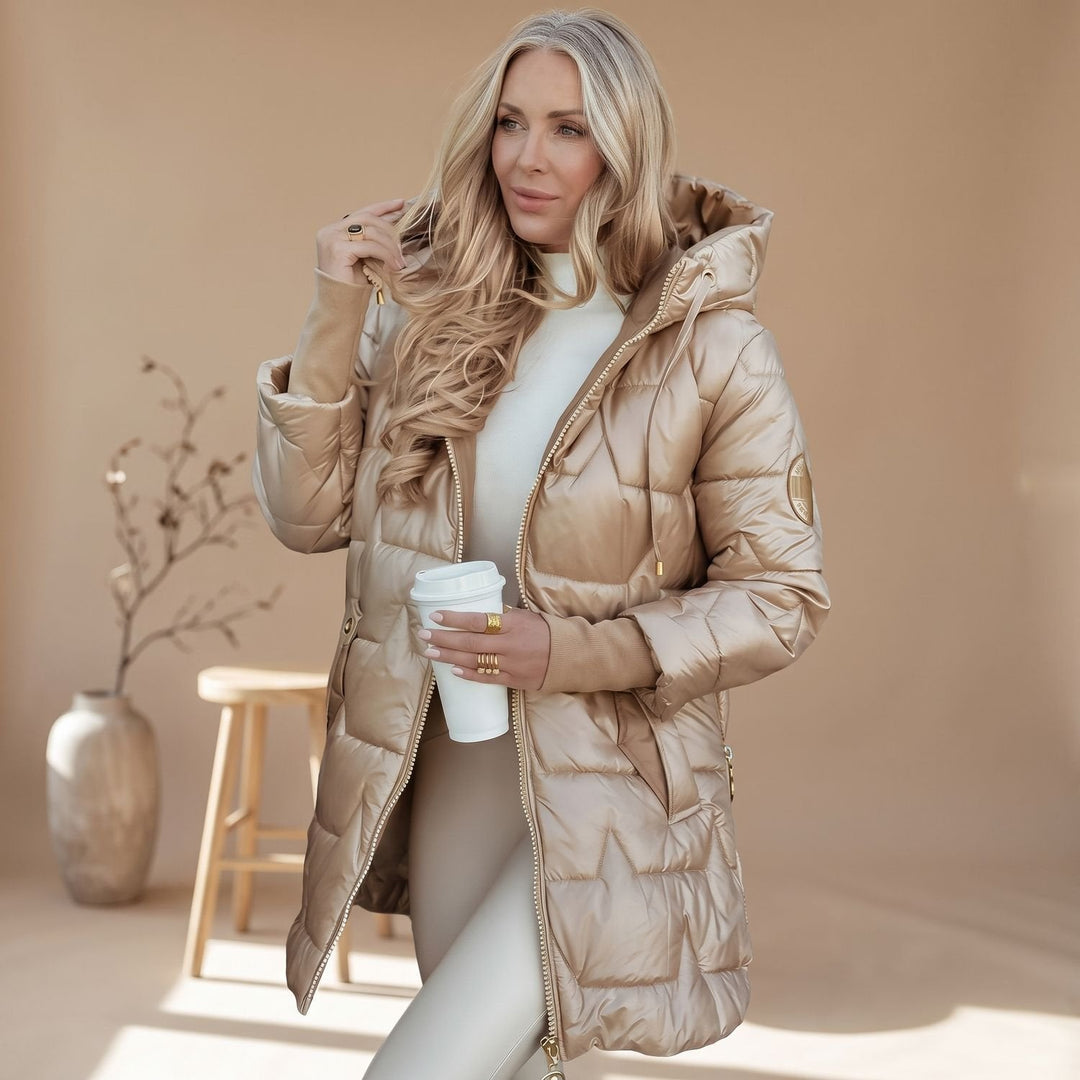 Damen Winterjacke gesteppt mit Kapuze, tailliert in Beige