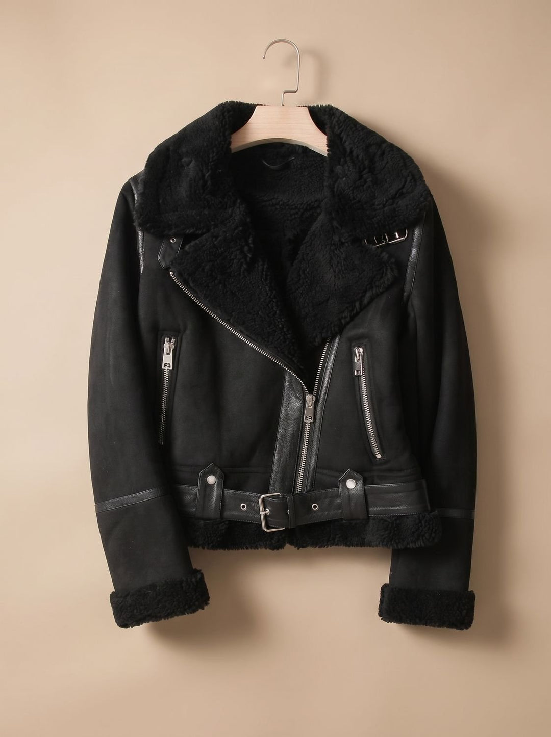 Damen Winterjacke im Motorrad-Stil mit Gürtel in Schwarz