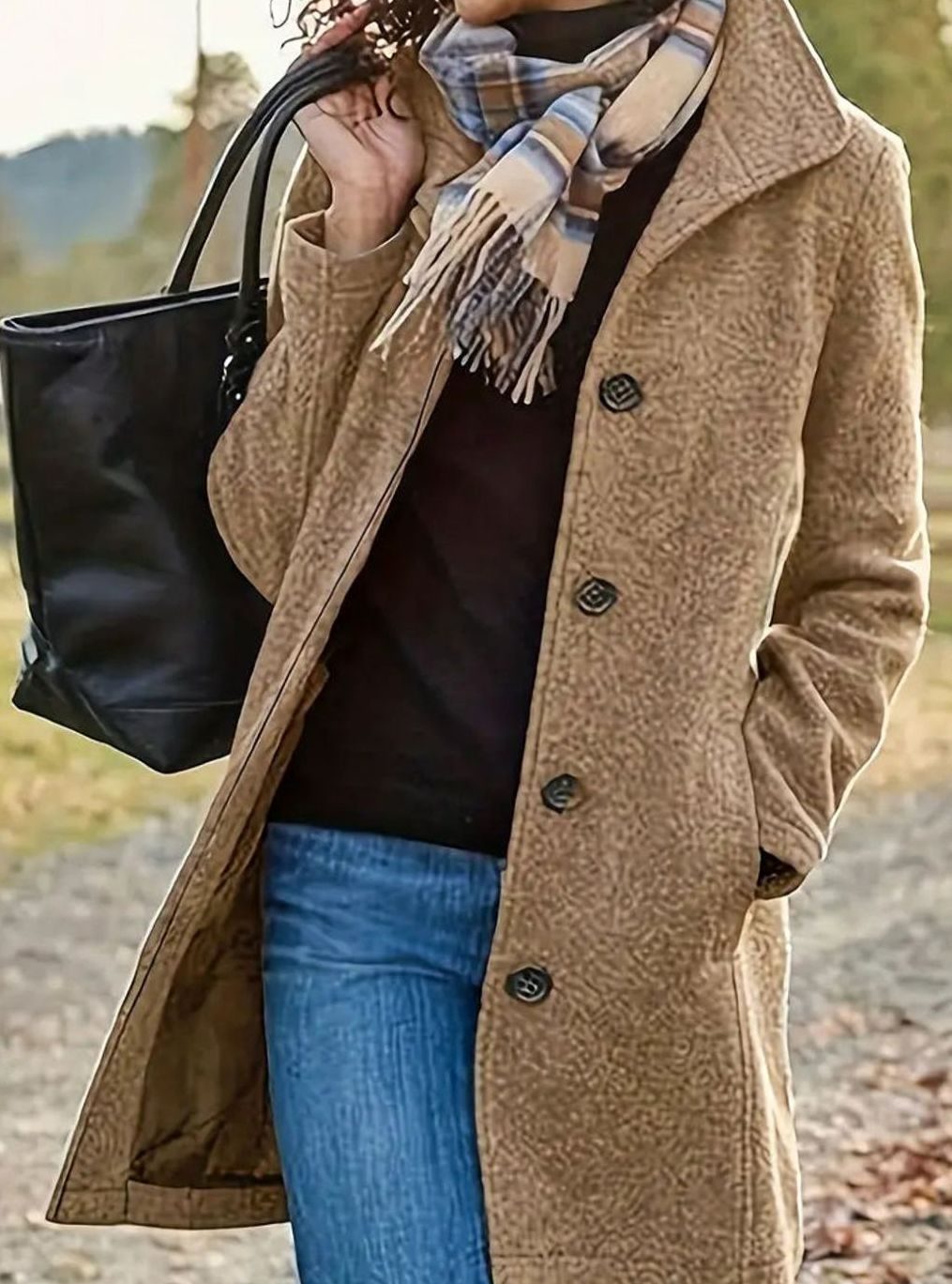 Damen Winterjacke im Trenchcoat-Stil für kalte Tage in Beige