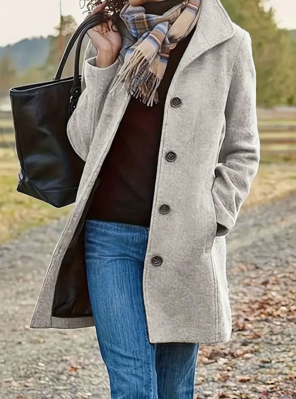 Damen Winterjacke im Trenchcoat-Stil für kalte Tage in Grau