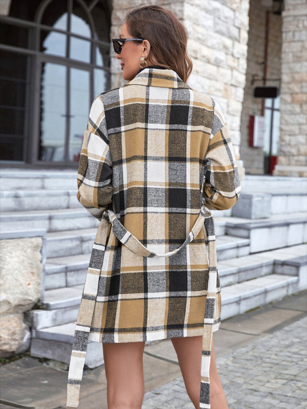 Damen Winterjacke mit Karomuster und Taillenzug (2)