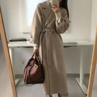 Emma | Damen Winterjacke mit Reverskragen und Bindegürtel