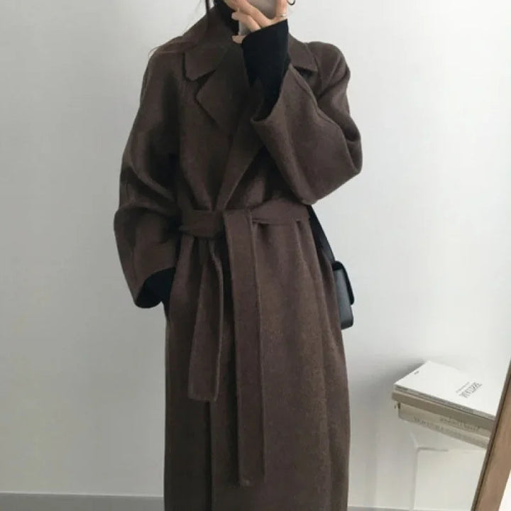 Damen Winterjacke mit Reverskragen und Bindegürtel in Braun