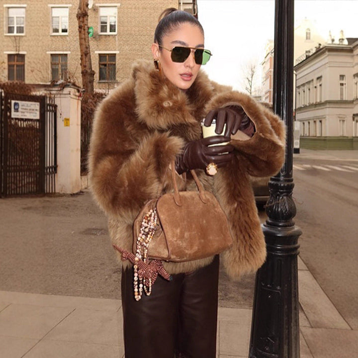 Damen Winterjacke mit Schalkragen im Teddy-Stil (2)