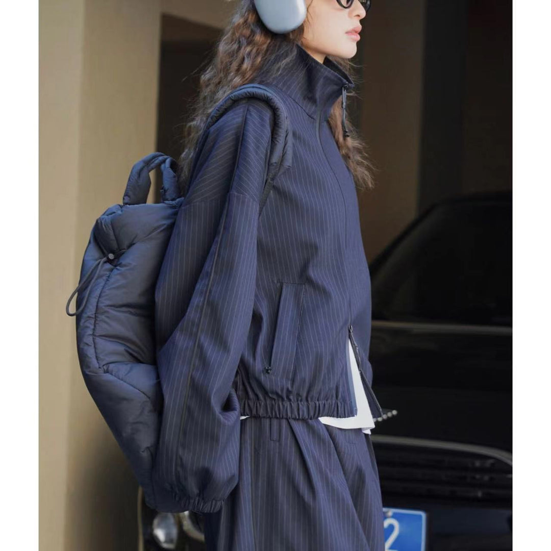 Damen Winterjacke mit sportlichem Nadelstreifen für Büro in Navy gestreift