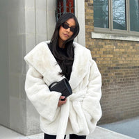 Emma | Damen Winterjacke Teddy mit Wickelgürtel