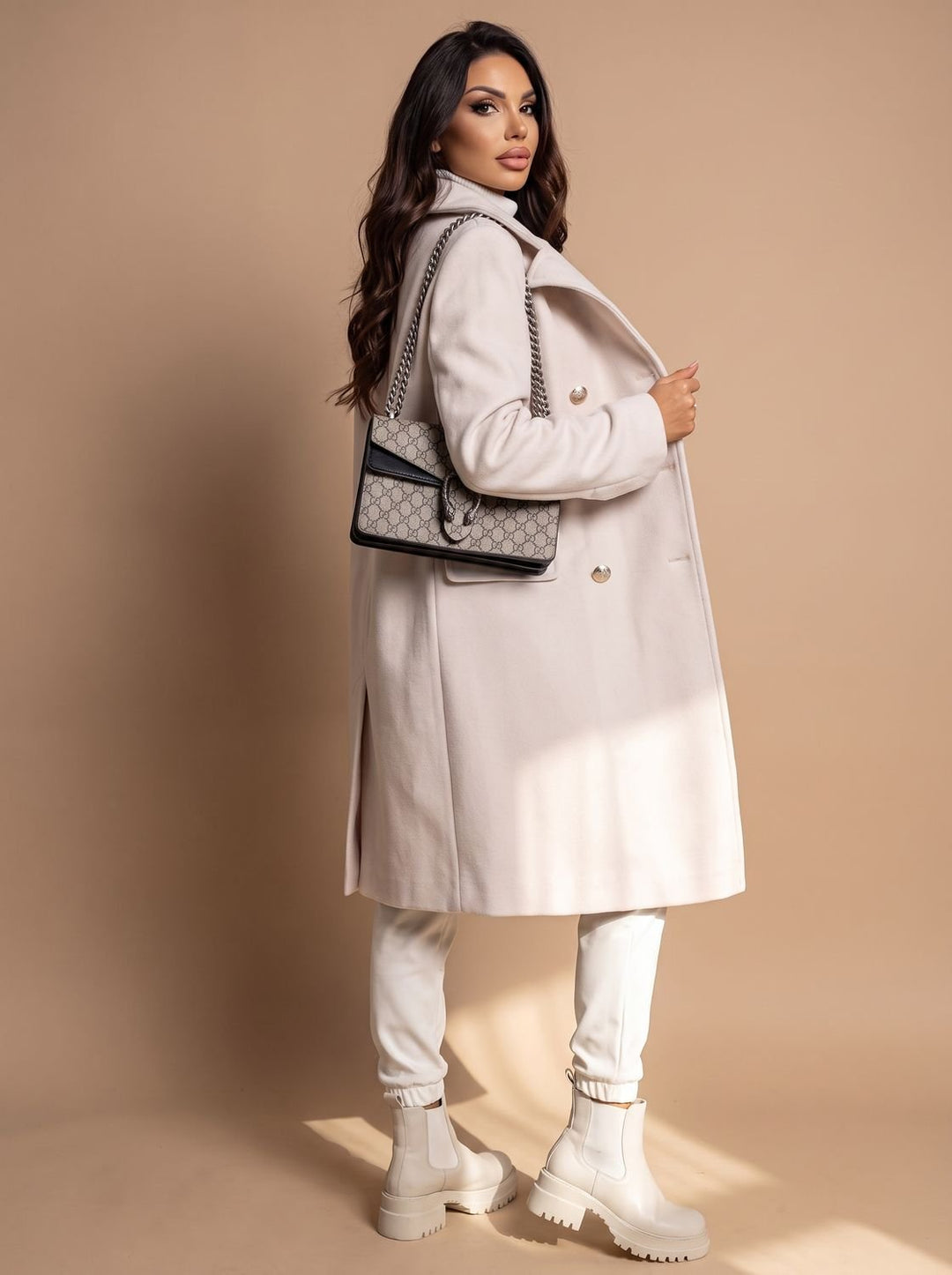 Damen Winterjacke zweireihig tailliert aus Wolle (5)