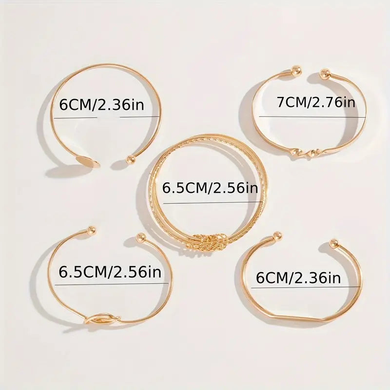 Elegantes Goldfarbenes Armband Set