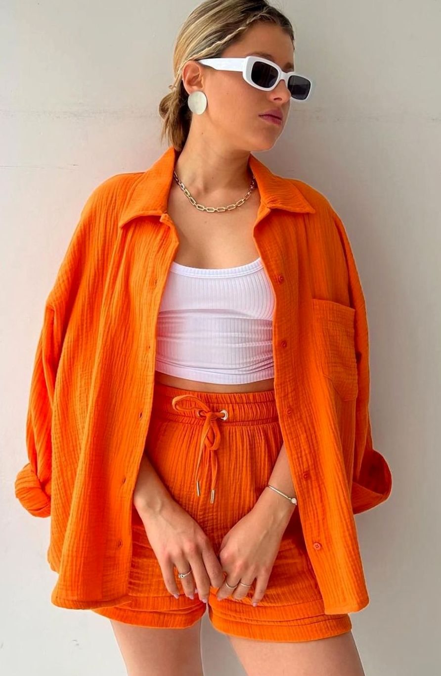 Elegante Damen Bluse mit passendem Shorts-Set in Orange 1